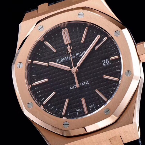 Audemars Piguet Royal Oak 15400 Series Men