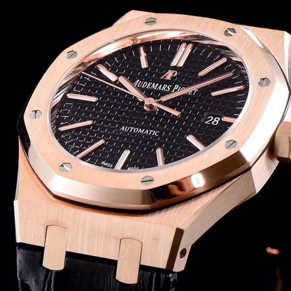 Audemars Piguet Royal Oak 15400 Series Men