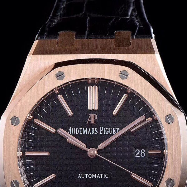 Audemars Piguet Royal Oak 15400 Series Men