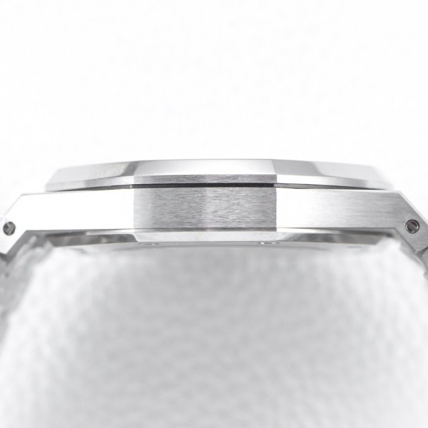 Audemars Piguet Royal Oak 15400 Series Men