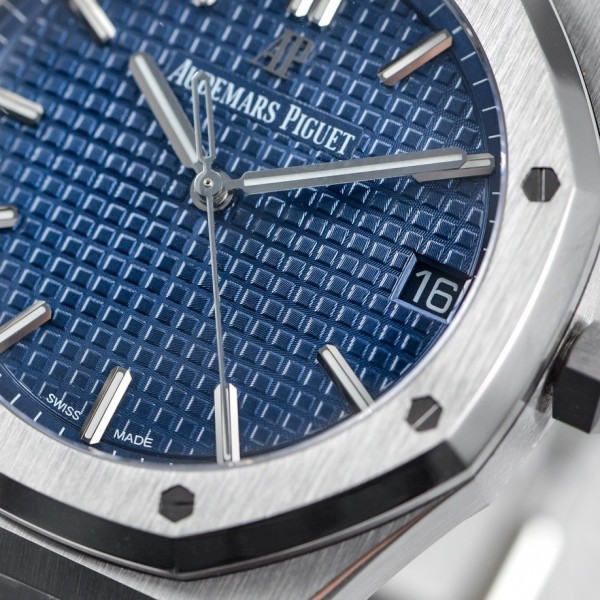 Audemars Piguet Royal Oak 15500 Series Men
