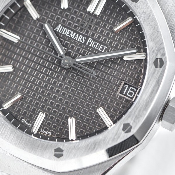 Audemars Piguet Royal Oak 15500 Series Men