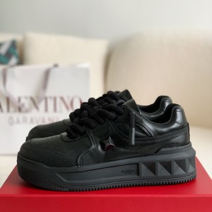 「#701」Valentino sneakers