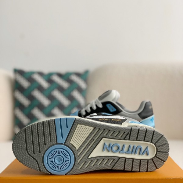 LOUIS VUITTON TRAINER Sneakers
