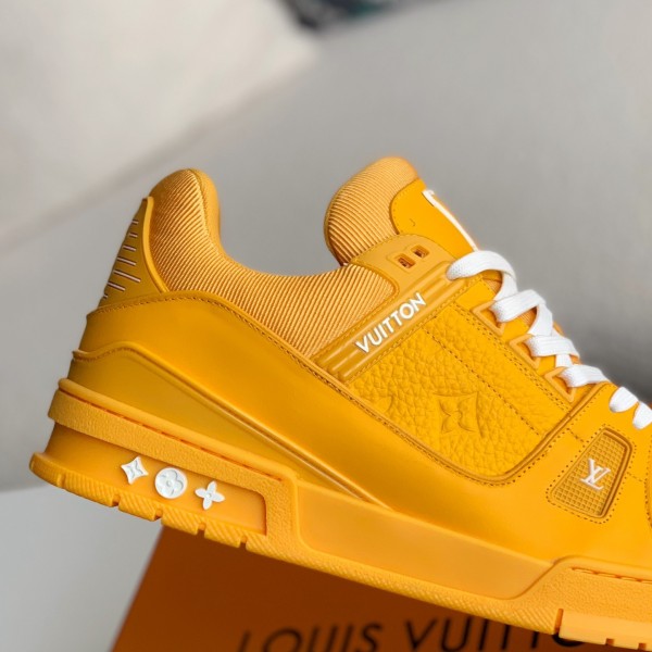 LOUIS VUITTON TRAINER Sneakers
