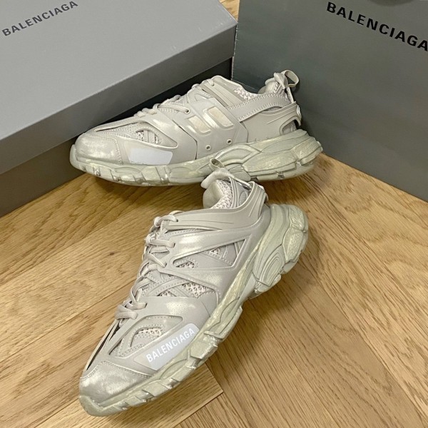 「#709」Balenciaga sneakers