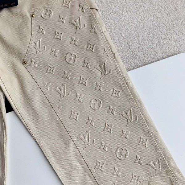 Louis Vuitton costumes