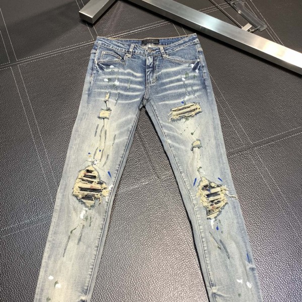 「#1854」Amiri slim fit petite straight jeans