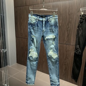 「#1847」Amiri slim fit petite straight jeans