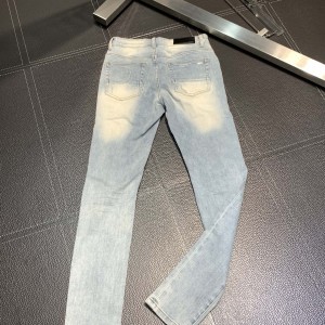 「#1846」Amiri slim fit petite straight jeans