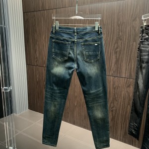 「#1843」Amiri slim fit petite straight jeans