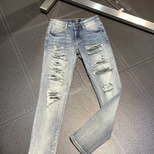 「#1834」Amiri slim fit petite straight jeans