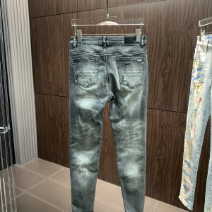 「#1833」Amiri slim fit petite straight jeans