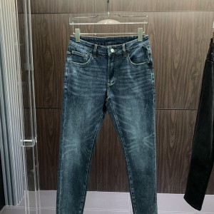 「#1829」Amiri slim fit petite straight jeans