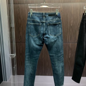 「#1829」Amiri slim fit petite straight jeans