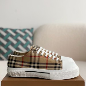 「#2355」Burberry Low cut casual sports shoes