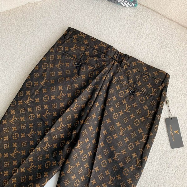 Louis Vuitton Casual trousers