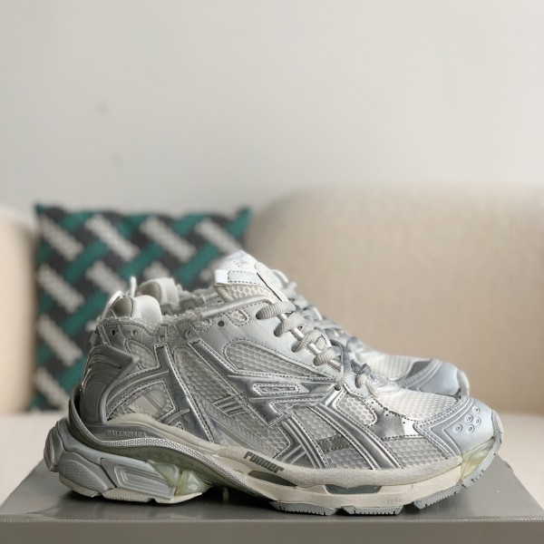 「#2371」 Balenciaga Runner Sneakers