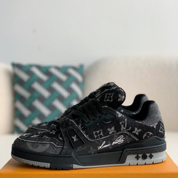 LOUIS VUITTON TRAINER