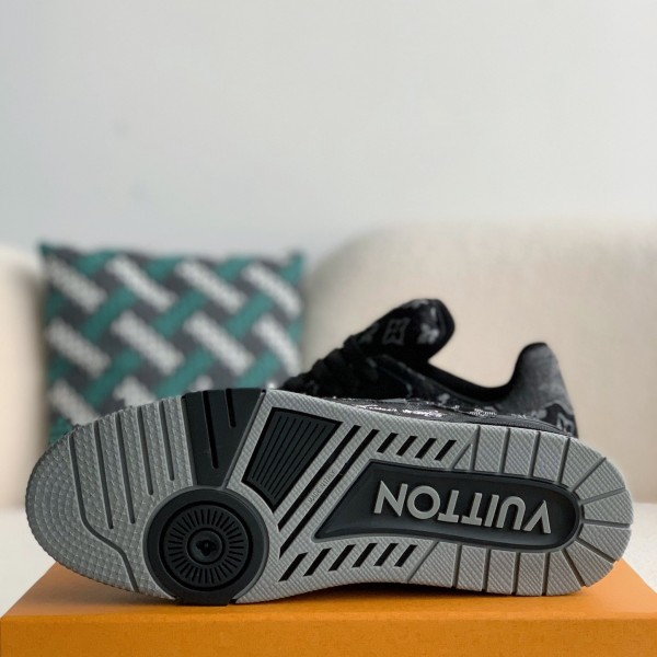 LOUIS VUITTON TRAINER