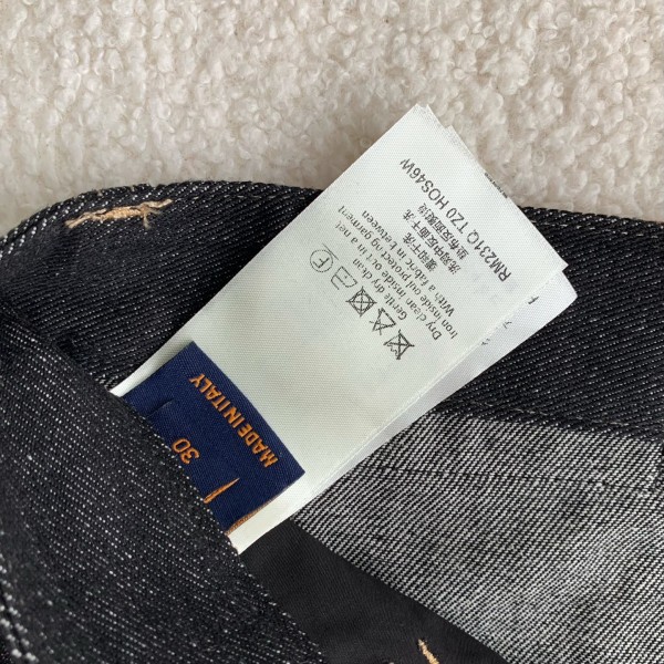 Louis Vuitton costumes