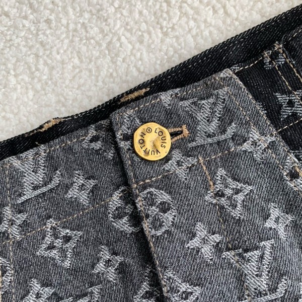 Louis Vuitton costumes