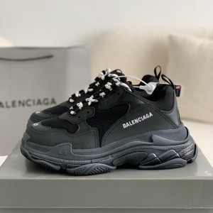 「#726」Balenciaga TRIPLE S ALLOVER LOGO Sneakers