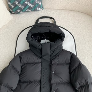 「#2345」Moncler Montbeliard down jacket