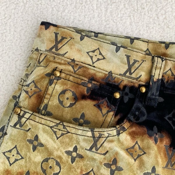 Louis Vuitton costumes