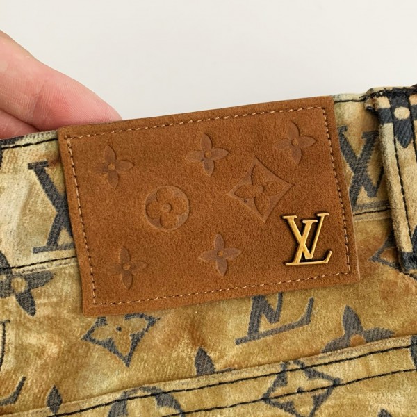 Louis Vuitton costumes