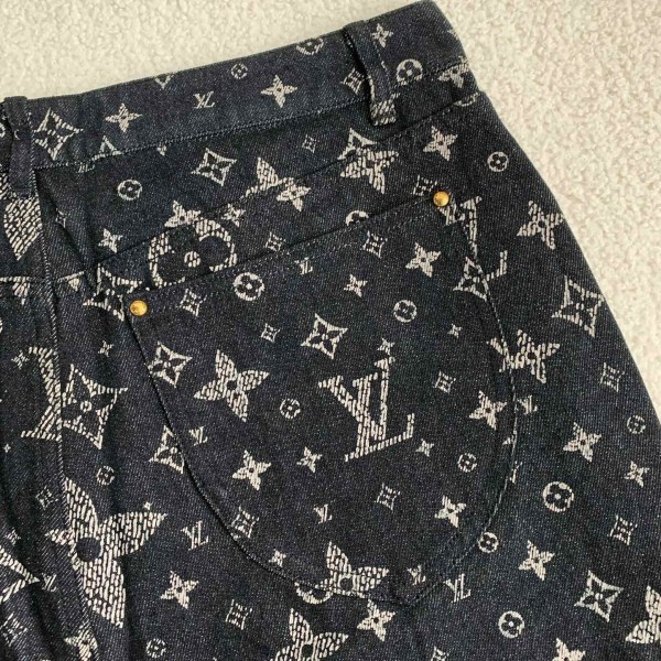 Louis Vuitton costumes