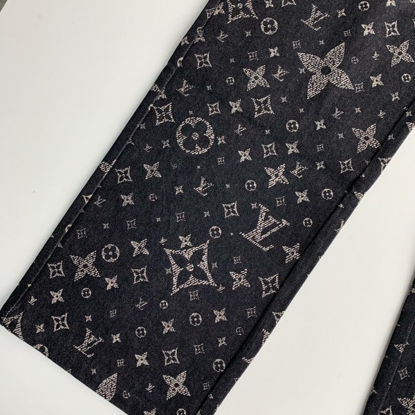 Louis Vuitton costumes