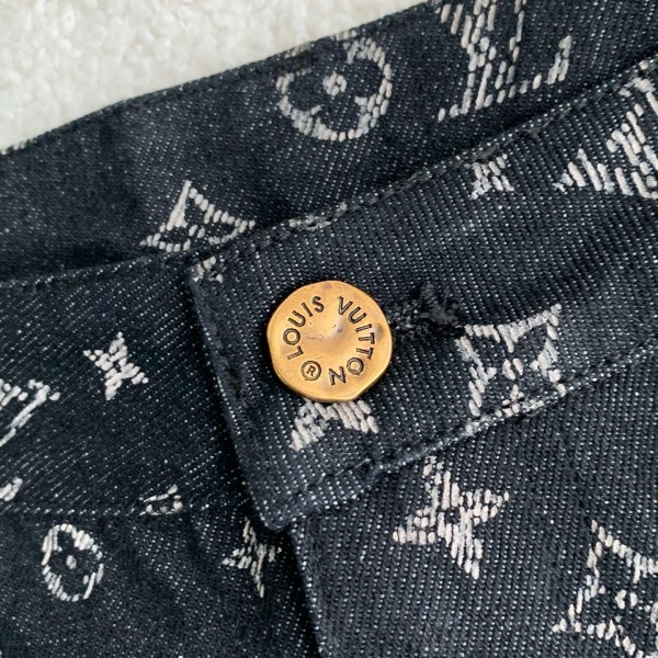 Louis Vuitton costumes