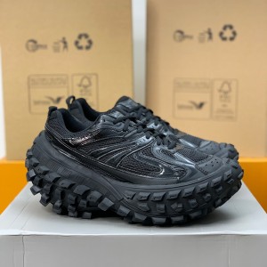 「#735」Balenciaga Bouncer Screw Sneakers