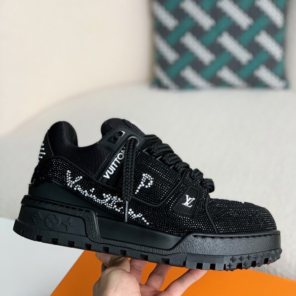 LOUIS VUITTON TRAINER Sneakers