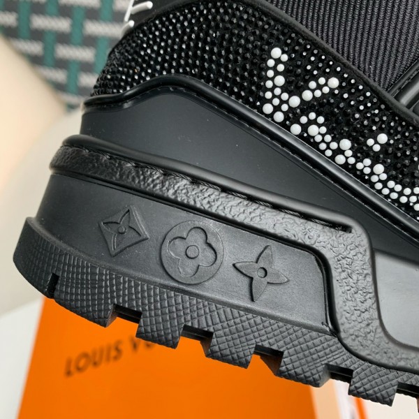 LOUIS VUITTON TRAINER Sneakers