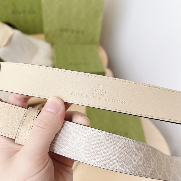 GUCCi  Ladies  Belt