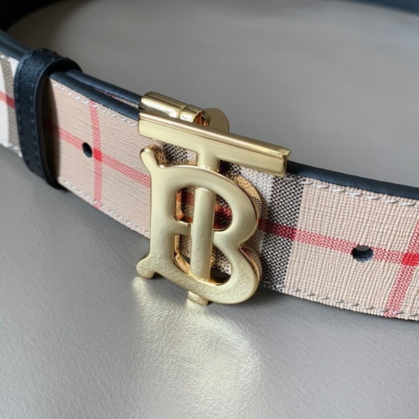 Burberry belt
