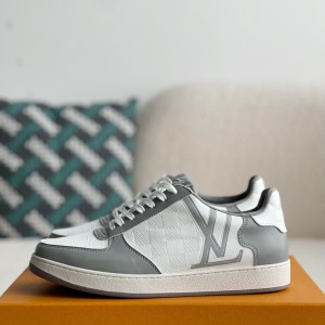 「#2524」LOUIS VUITTON SNEAKERS
