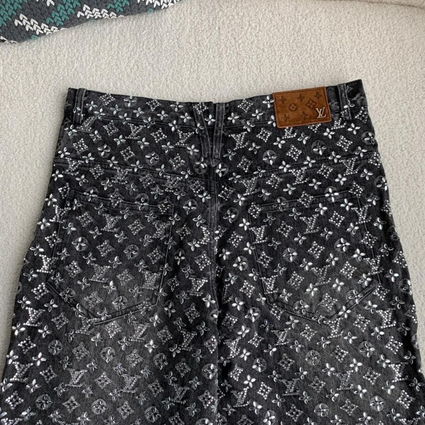 Louis Vuitton costumes
