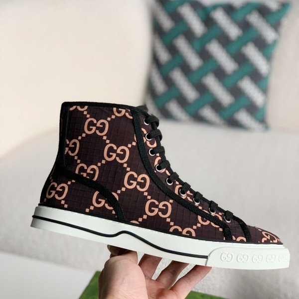Gucci High-top shoes