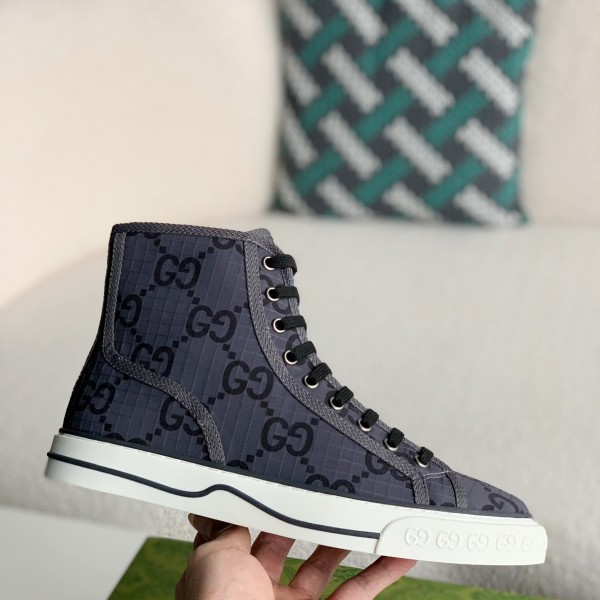 Gucci High-top shoes