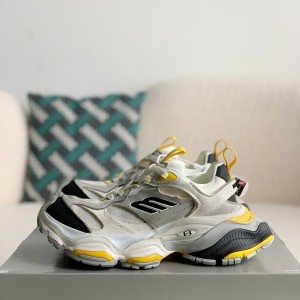 「#2567」 Balenciaga Runner Sneaker