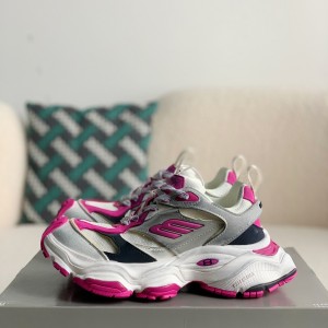 「#2569」 Balenciaga Runner Sneaker