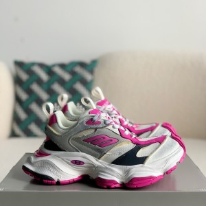 「#2569」 Balenciaga Runner Sneaker