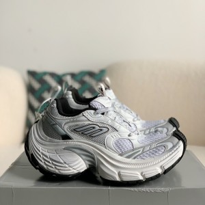 「#2570」 Balenciaga Runner Sneaker