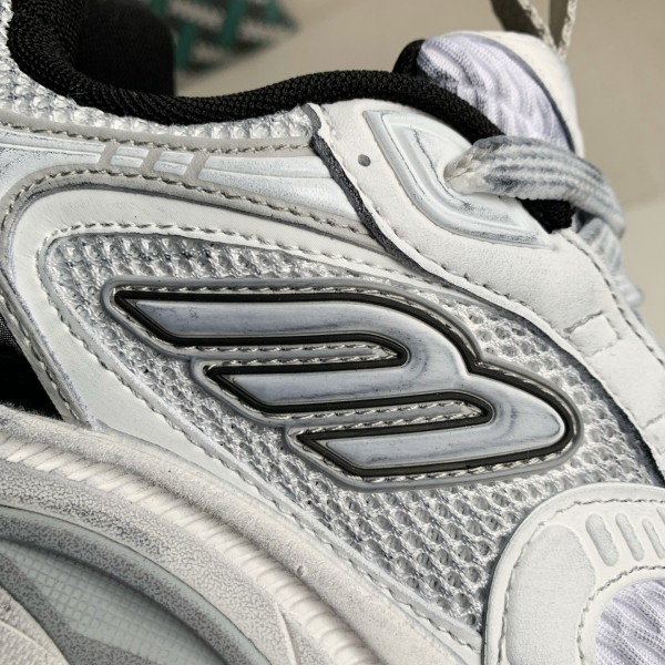 Balenciaga Runner Sneaker