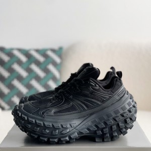 「#754」Balenciaga Bouncer Screw Sneakers