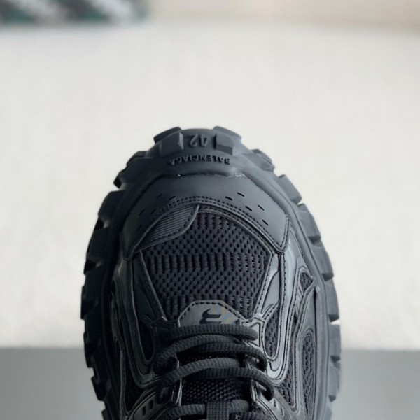 Balenciaga Bouncer Screw Sneakers