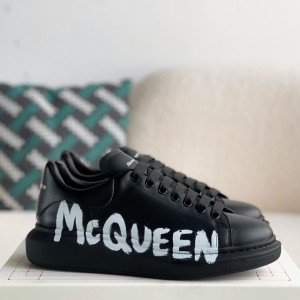 「#2618」Alexander McQueen black letter Sneakers